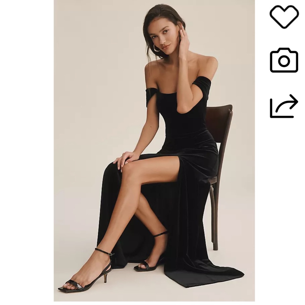 Jenny Yoo Issa Off the Shoulder Stretch Velvet Column Gown